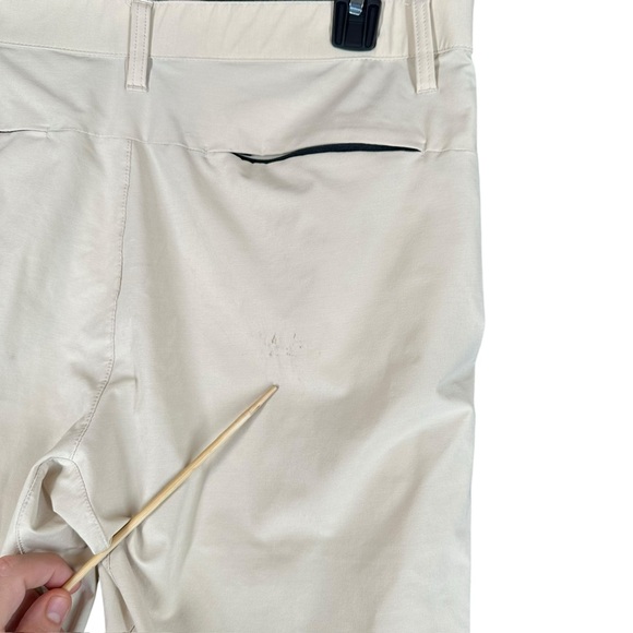 Fabletics Men’s Khaki Athletic Pants No Size See Measurements Casual Comfort - Picture 6 of 15